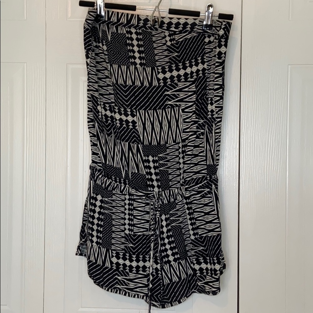MOSSIMO strapless print romper